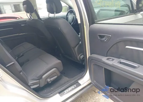 2010 Dodge Journey Sxt z USA, uszkodzony, nr VIN 3D4PH5FV8AT182822